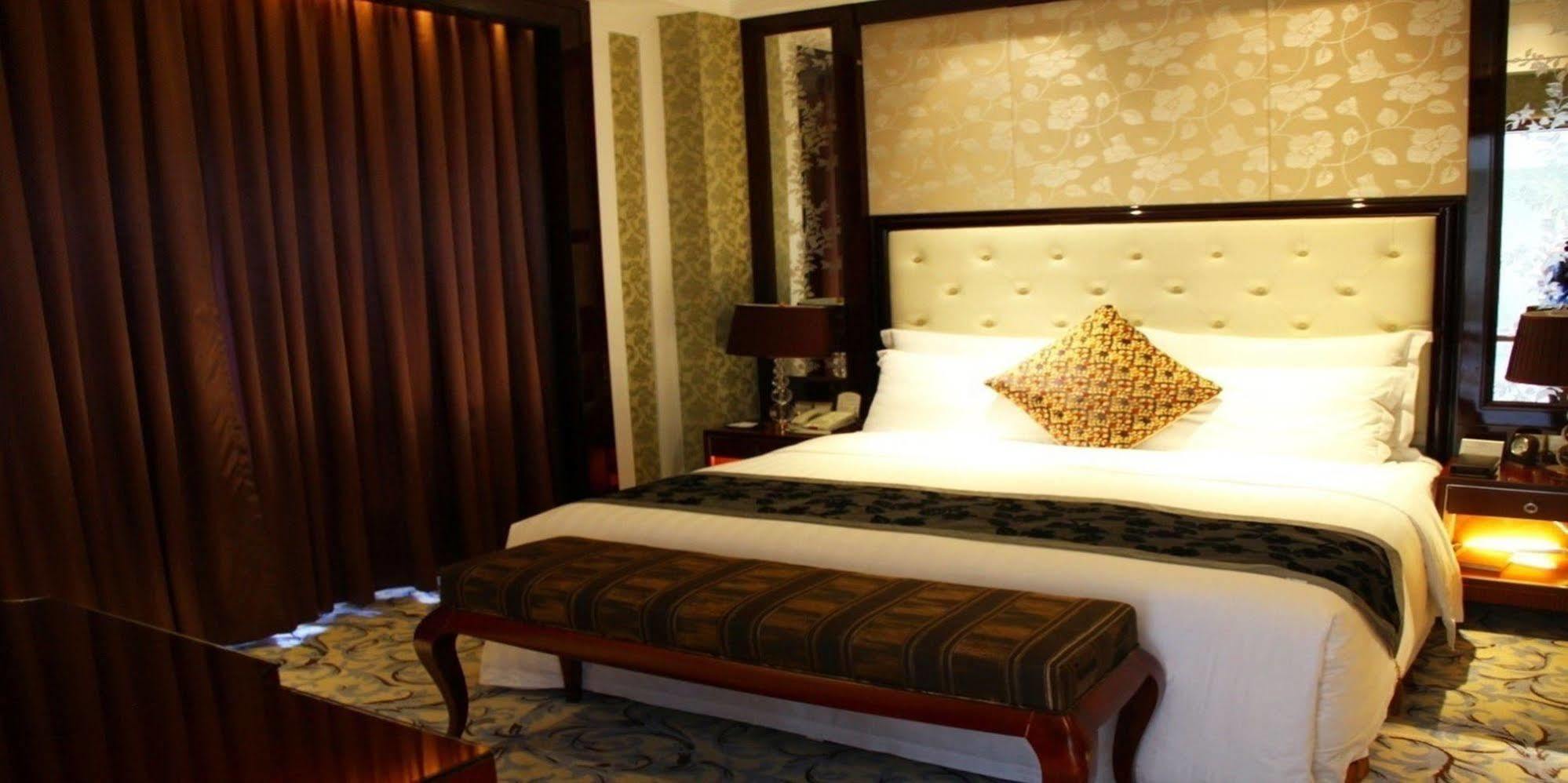 Wyndham Grand Plaza Royale Palace Τσενγκντού Εξωτερικό φωτογραφία